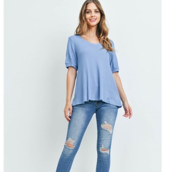 Puff Sleeve V-Neck Waffle Top - Picture 3 of 4